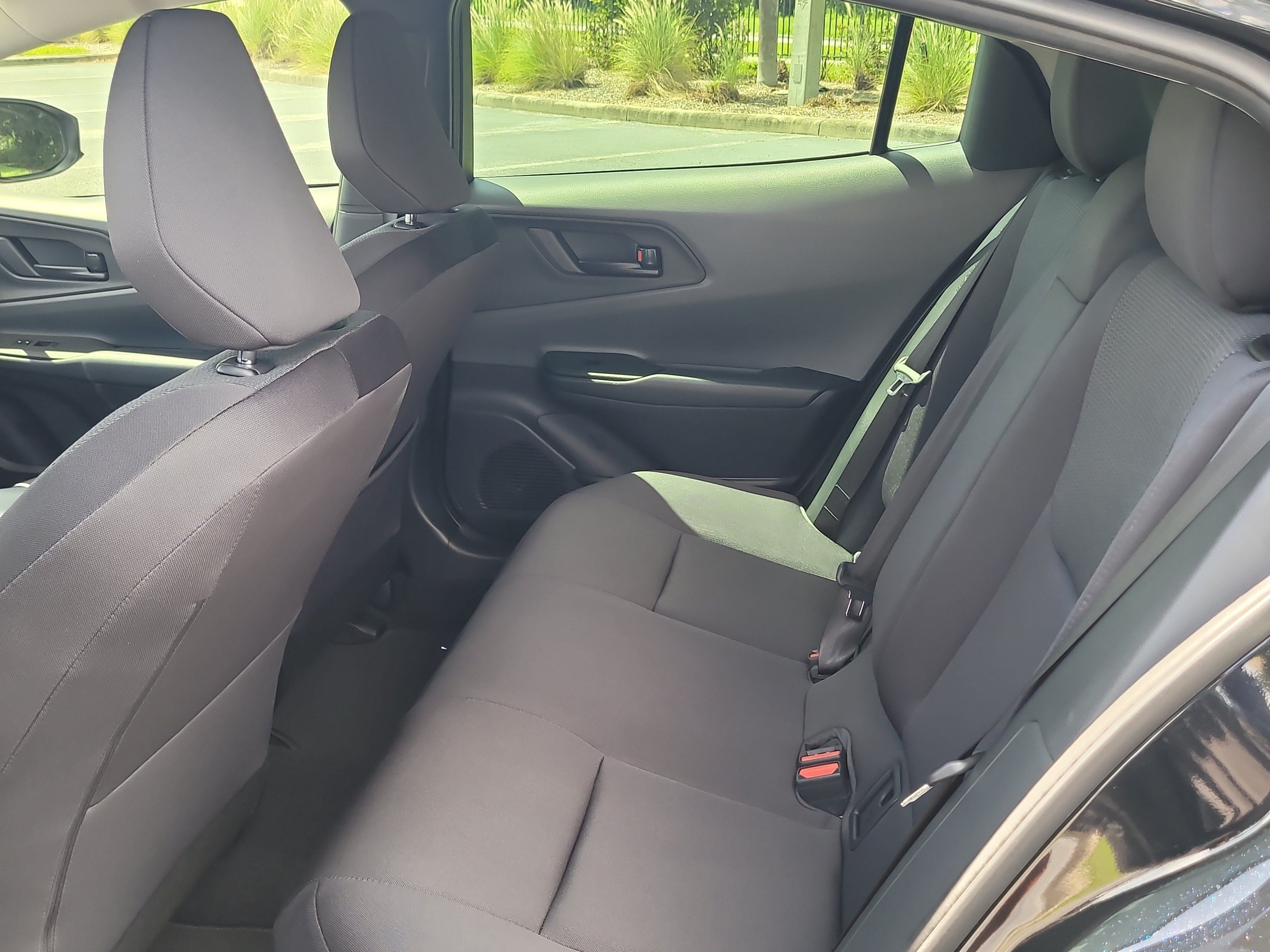 Used 2026 Toyota Prius LE FWD image 13