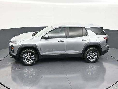 Used 2025 Chevrolet Equinox LT image 10