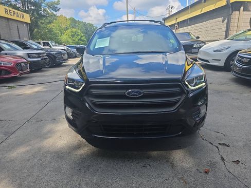 Used 2018 Ford Escape SE w/ SE Sport Appearance Package AWD/4WD image 4