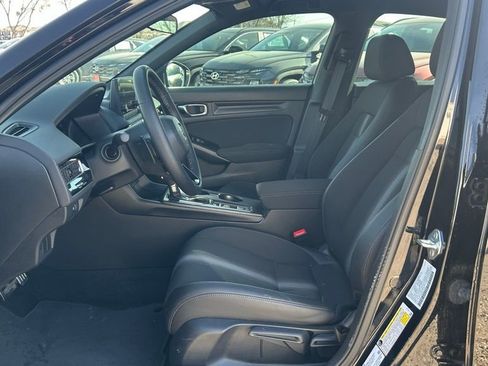 Used 2025 Honda Civic Sport image 19