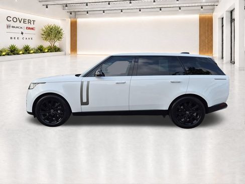 Used 2024 Land Rover Range Rover Long Wheelbase SE AWD/4WD image 7