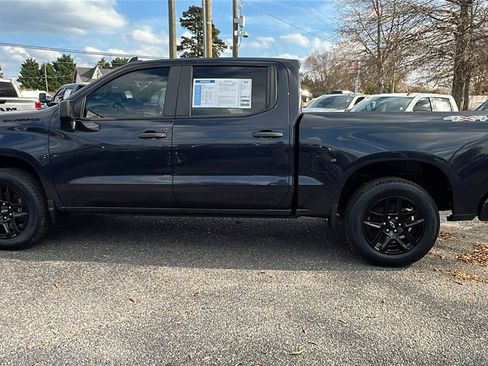 Certified 2022 Chevrolet Silverado 1500 Custom w/ LPO, Dark Essentials Package image 7