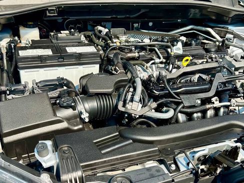 Certified 2024 Toyota Corolla Cross XLE FWD image 25