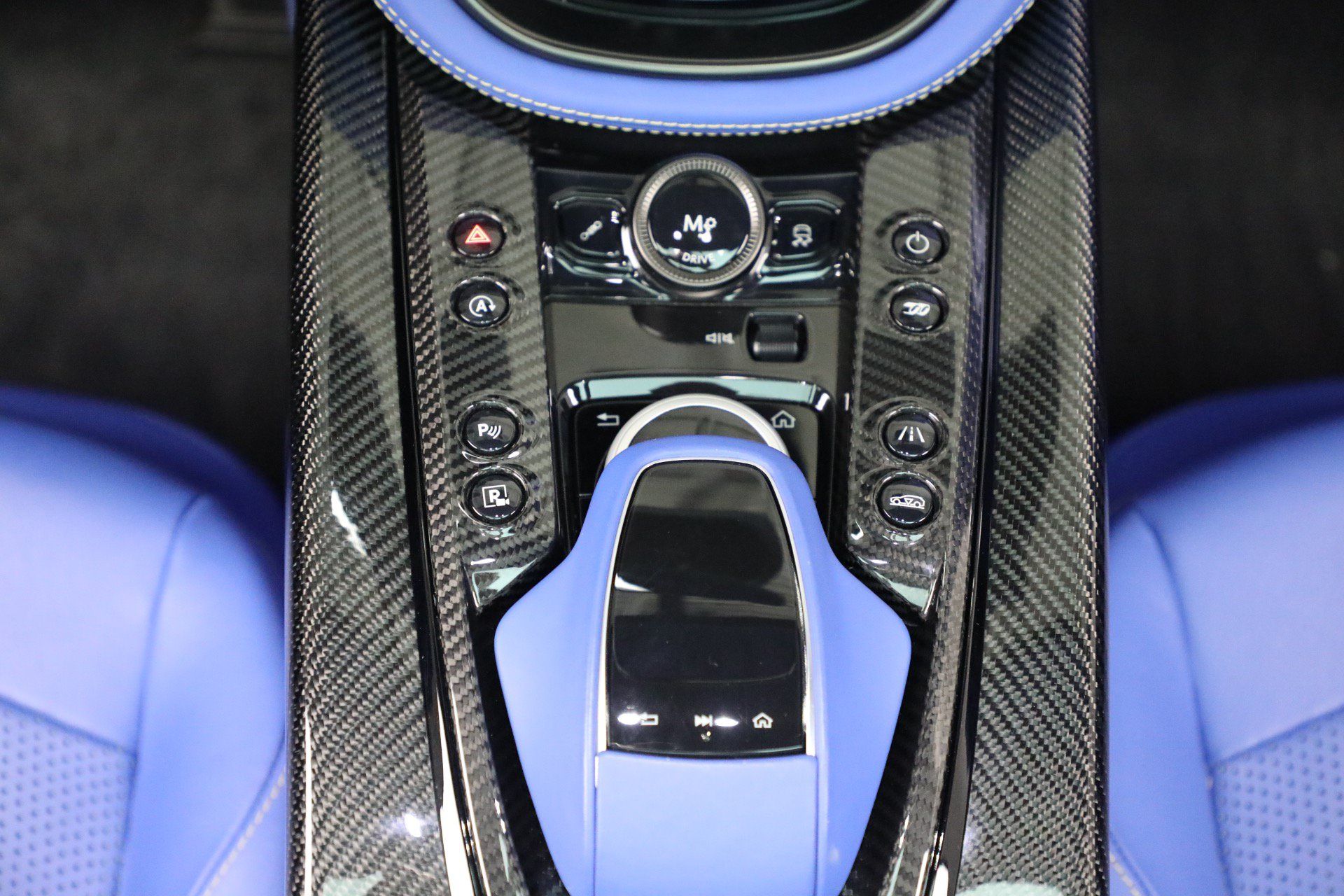 Used 2024 Aston Martin DBX 707 AWD/4WD image 34