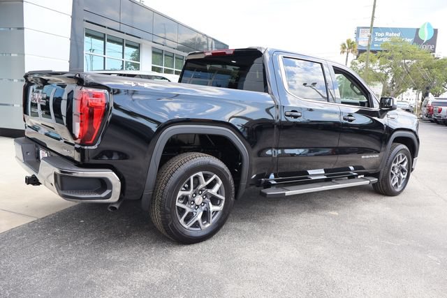 New 2026 GMC Sierra 1500 SLE w/ Max Trailering Package AWD/4WD image 8