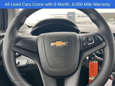 Used 2019 Chevrolet Trax LS image 19