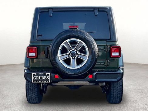 Used 2021 Jeep Wrangler Unlimited Sahara AWD/4WD image 5