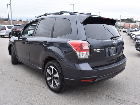 Used 2017 Subaru Forester 2.5i Premium image 7