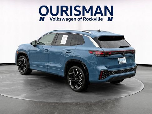 Used 2025 Volkswagen Tiguan SEL R-Line AWD/4WD image 4