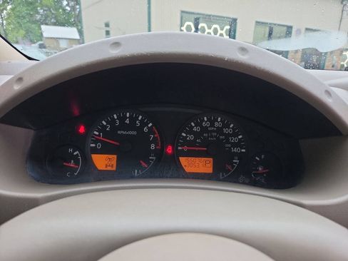 Used 2015 Nissan Frontier SV AWD/4WD image 25