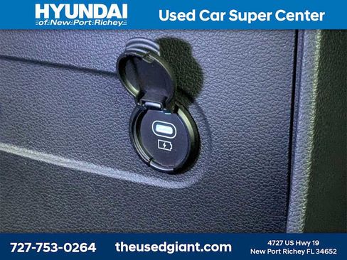 Used 2023 Hyundai Palisade Calligraphy image 39