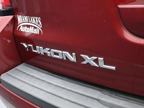 Used 2019 GMC Yukon XL SLT w/ Premium Edition RWD image 38