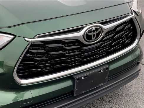 Used 2023 Toyota Highlander Limited image 30