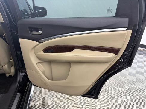 Used 2017 Acura MDX FWD image 18