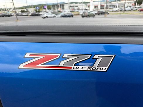 Used 2018 Chevrolet Colorado Z71 AWD/4WD image 10