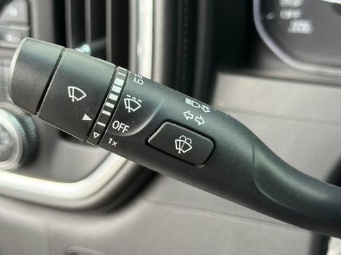 Used 2019 GMC Sierra 1500 SLT AWD/4WD image 36