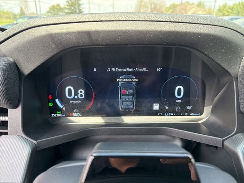 Used 2025 Ford Explorer ST-Line w/ Premium Package image 31