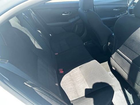 Used 2025 Nissan Sentra SR FWD image 20