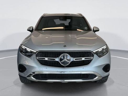 Used 2024 Mercedes-Benz GLC 300 4MATIC image 2
