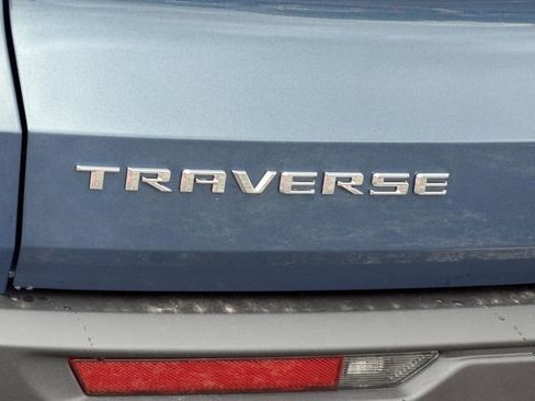 New 2026 Chevrolet Traverse LT w/ Driver Confidence Package FWD image 9