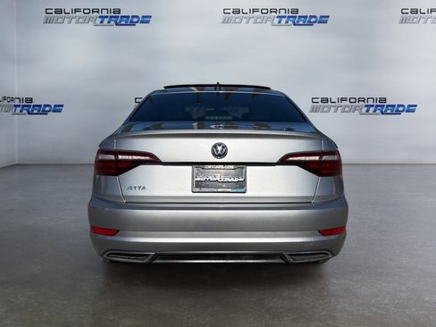 Used 2020 Volkswagen Jetta R-Line image 6