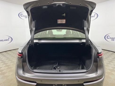 Used 2025 Toyota Crown Platinum image 6