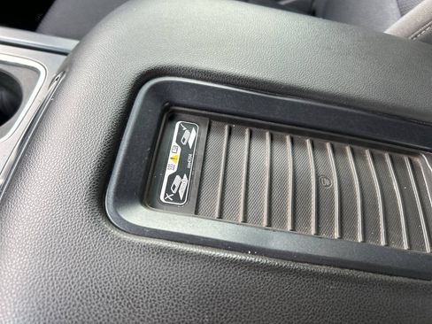 Used 2018 Chevrolet Silverado 1500 LT w/ All Star Edition AWD/4WD image 14