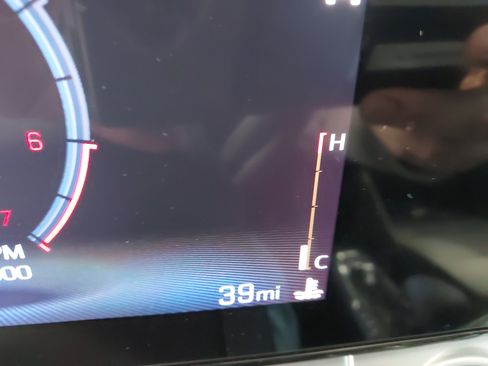 Used 2025 Chevrolet Trax LT w/ Driver Confidence Package image 20