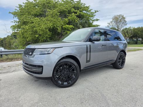 New 2026 Land Rover Range Rover SE image 1