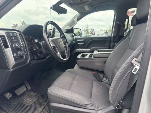 Used 2018 Chevrolet Silverado 1500 LT w/ All Star Edition AWD/4WD image 9