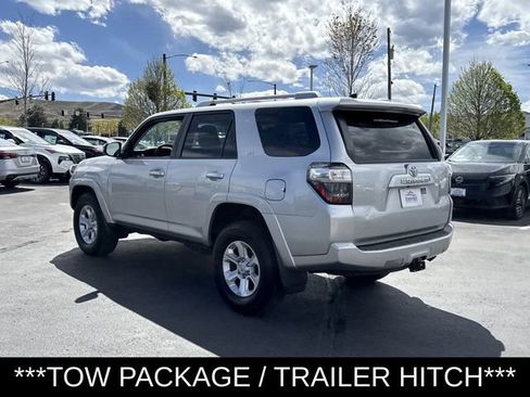 Used 2016 Toyota 4Runner SR5 AWD/4WD image 5