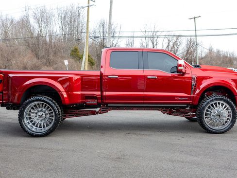 Used 2025 Ford F450 Platinum w/ Platinum Plus Package image 18