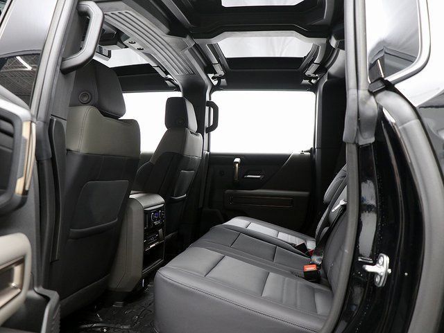 New 2024 GMC Hummer EV 2X w/ Extreme Off-Road Package AWD/4WD image 13