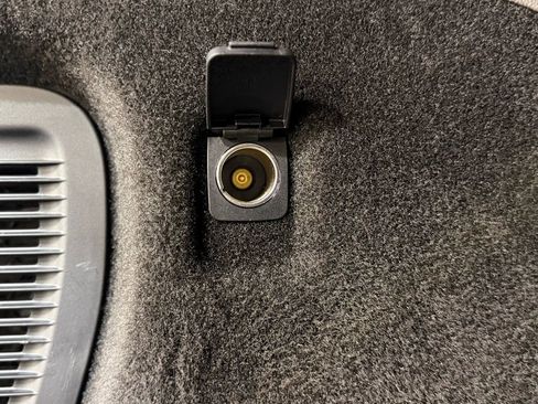 Used 2022 Lincoln Corsair Grand Touring image 32