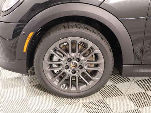 New 2026 MINI Cooper 2-Door Hardtop FWD image 17