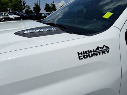 Used 2020 Chevrolet Silverado 2500 High Country w/ Z71 Off-Road Package AWD/4WD image 11