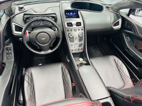 Used 2018 Aston Martin Vanquish S RWD image 12