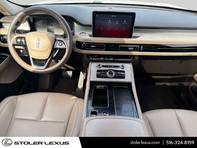 Used 2022 Lincoln Aviator AWD w/ Premium Package image 18