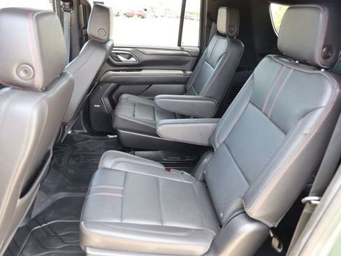 Used 2023 Chevrolet Suburban RST w/ Luxury Package AWD/4WD image 13