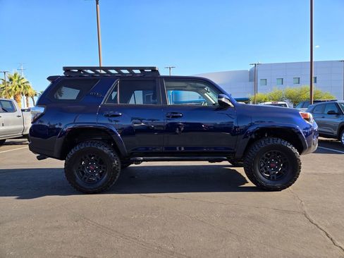 Used 2019 Toyota 4Runner TRD Off-Road Premium AWD/4WD image 7