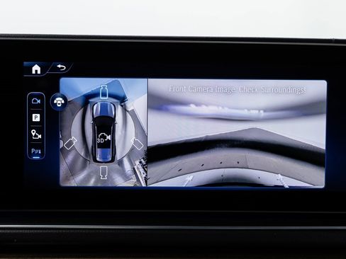 Used 2025 Mercedes-Benz GLS 580 4MATIC image 21