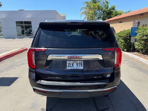 Used 2023 GMC Yukon SLT AWD/4WD image 12