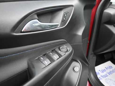 Used 2024 Buick Envista Sport Touring w/ Convenience I Package FWD image 25