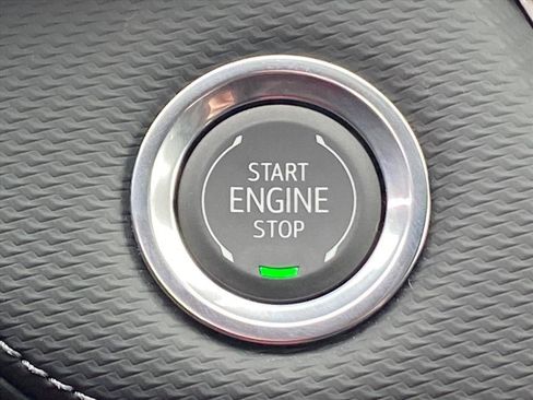 New 2026 Chevrolet Equinox LT w/ Convenience Package II FWD image 18
