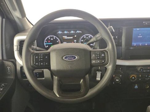 Used 2025 Ford F250 XL w/ FX4 Off-Road Package AWD/4WD image 12