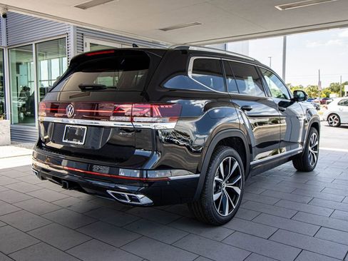New 2026 Volkswagen Atlas SEL Premium R-Line AWD/4WD image 2