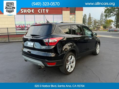Used 2018 Ford Escape Titanium w/ Ford Safe & Smart Package AWD/4WD image 4