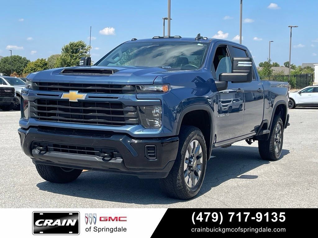 Used 2024 Chevrolet Silverado 2500 Custom w/ Custom Convenience Package AWD/4WD image 3