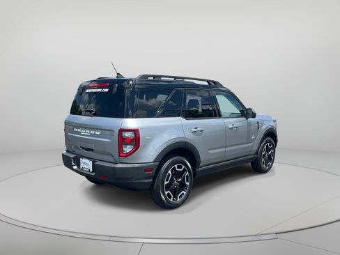 Used 2023 Ford Bronco Sport Outer Banks AWD/4WD image 3