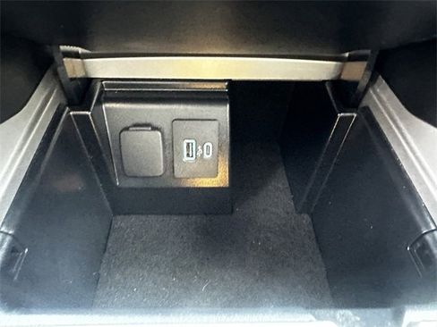 Certified 2023 Ford Explorer XLT w/ Equipment Group 202A image 24